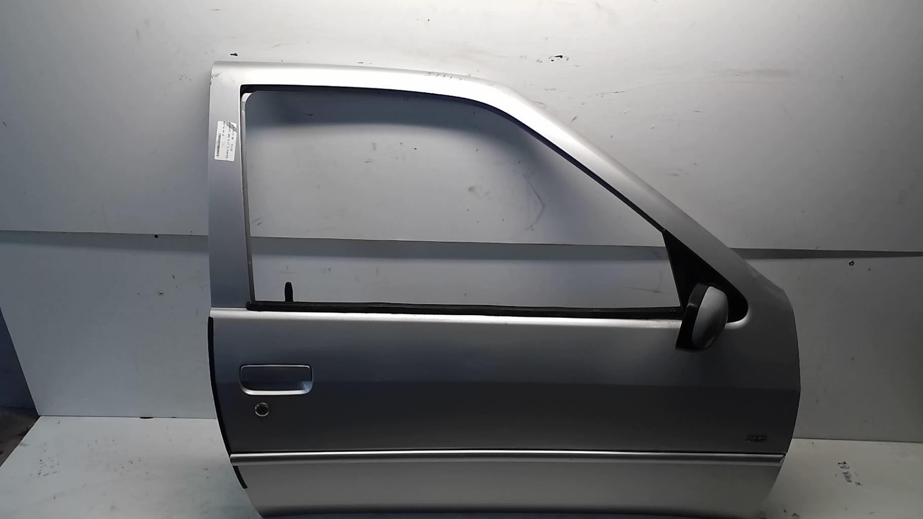 Porte avant droit
