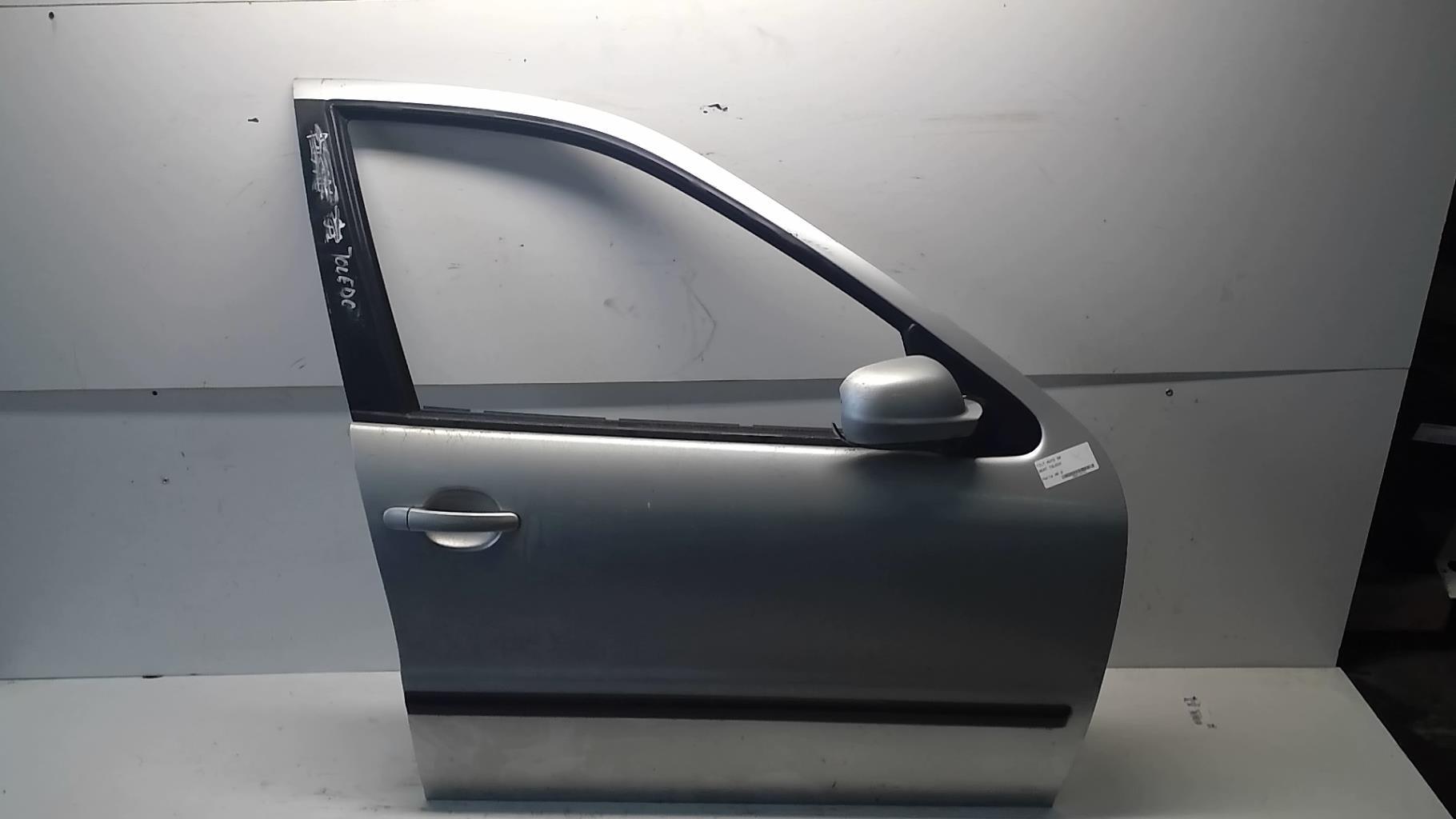 Porte avant droit