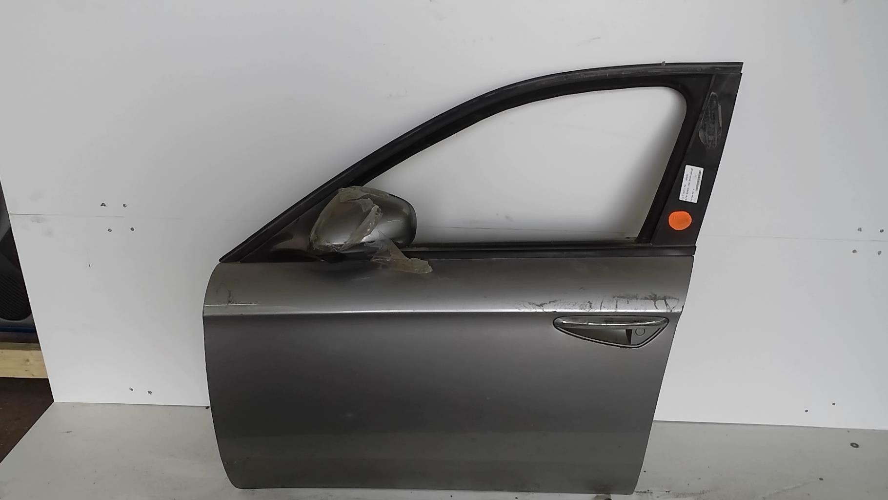 Porte avant gauche