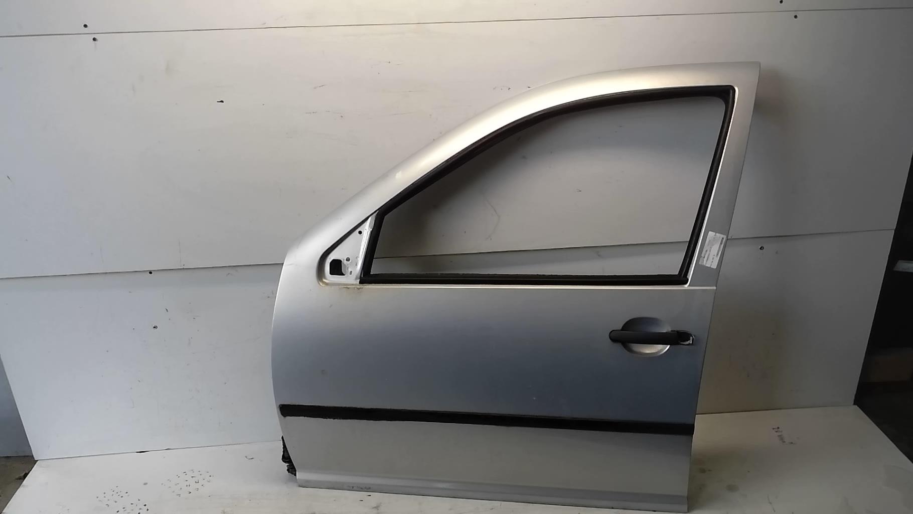 Porte avant gauche