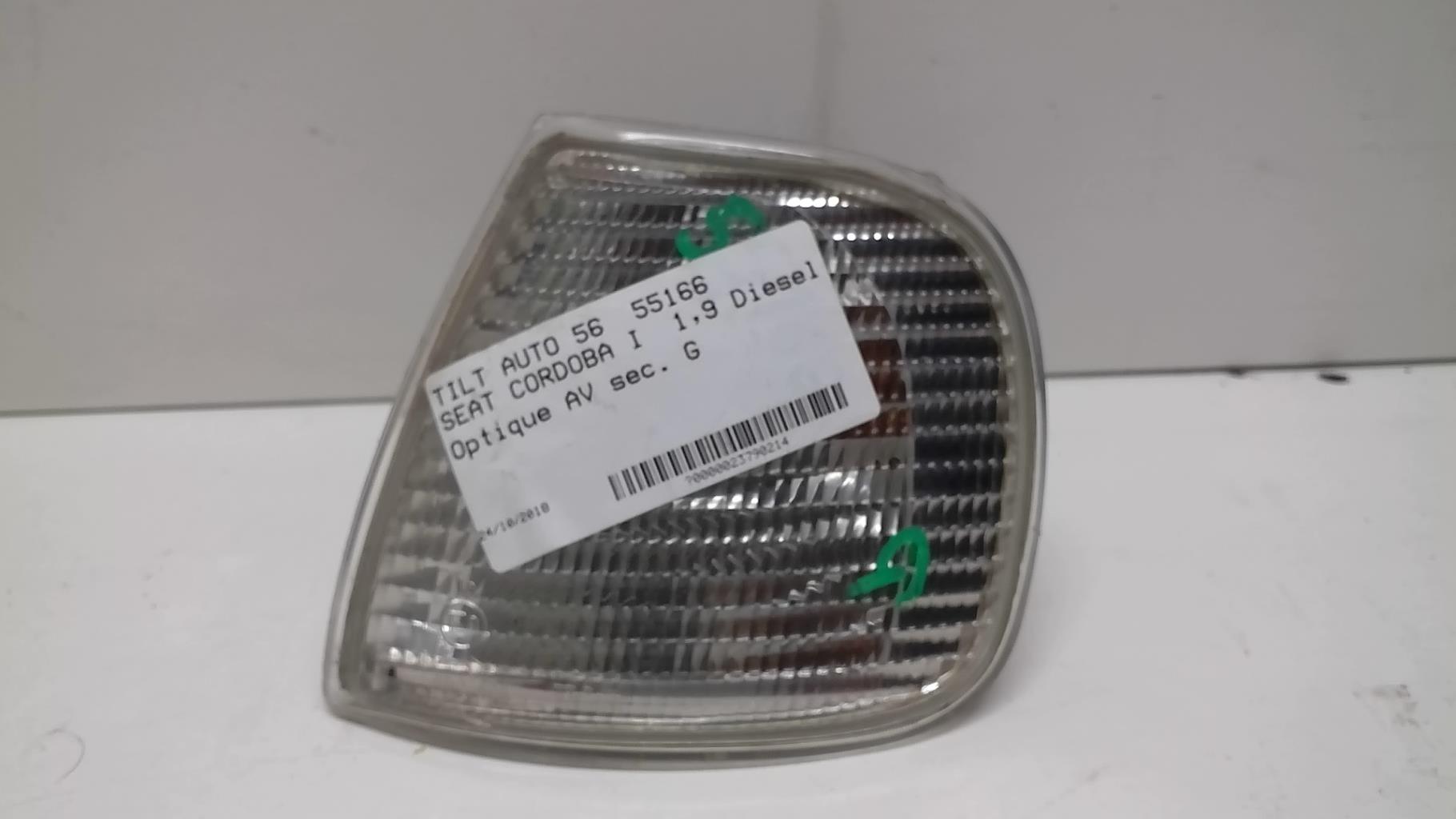 Optique avant secondaire gauche (feux)(clignotant)