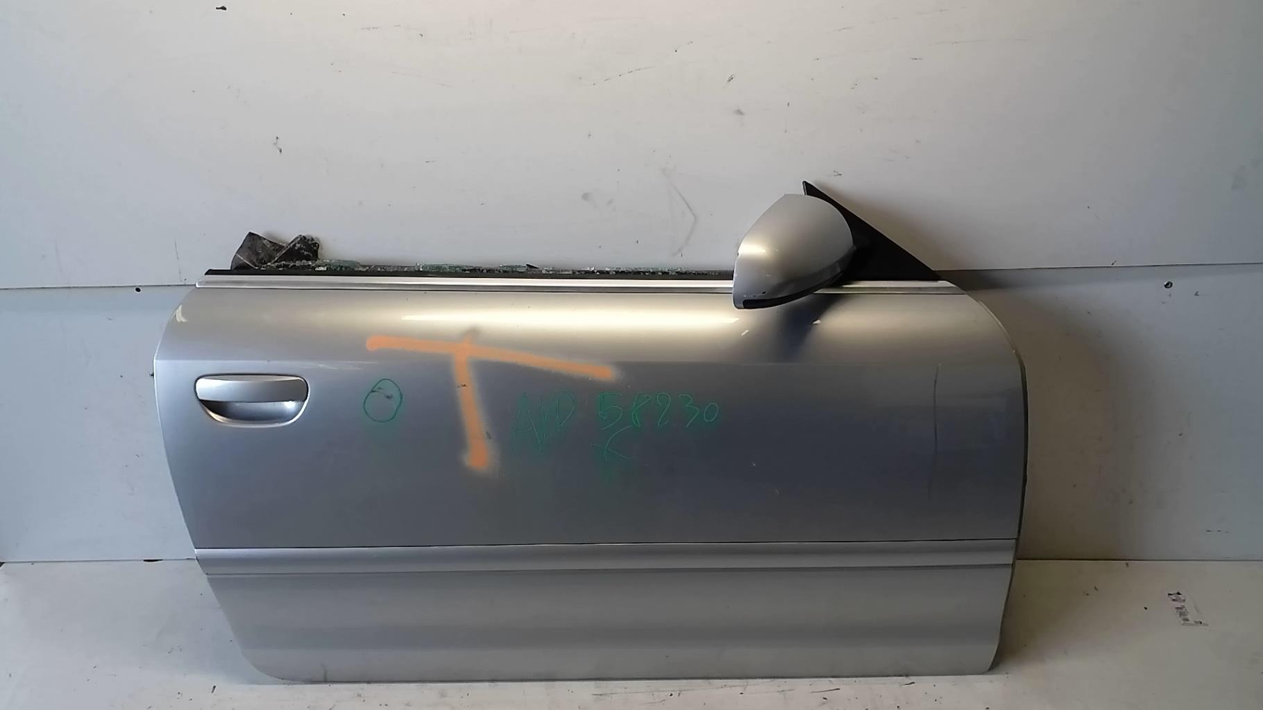 Porte avant droit