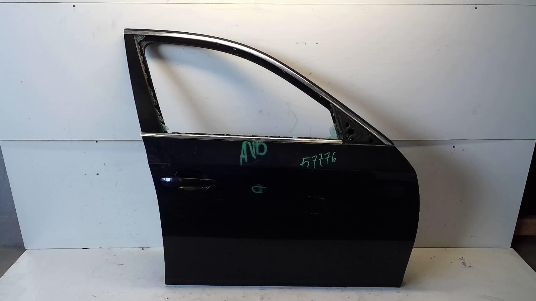 Porte avant droit