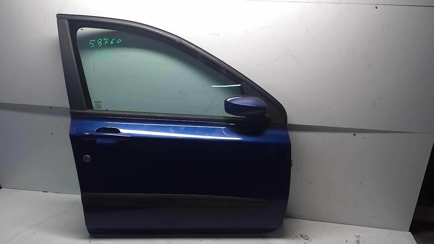 Porte avant droit