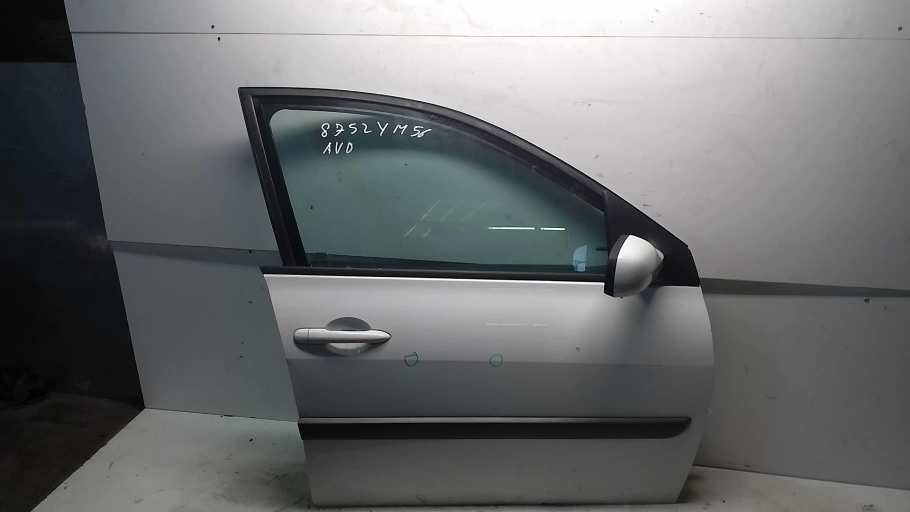 Porte avant droit