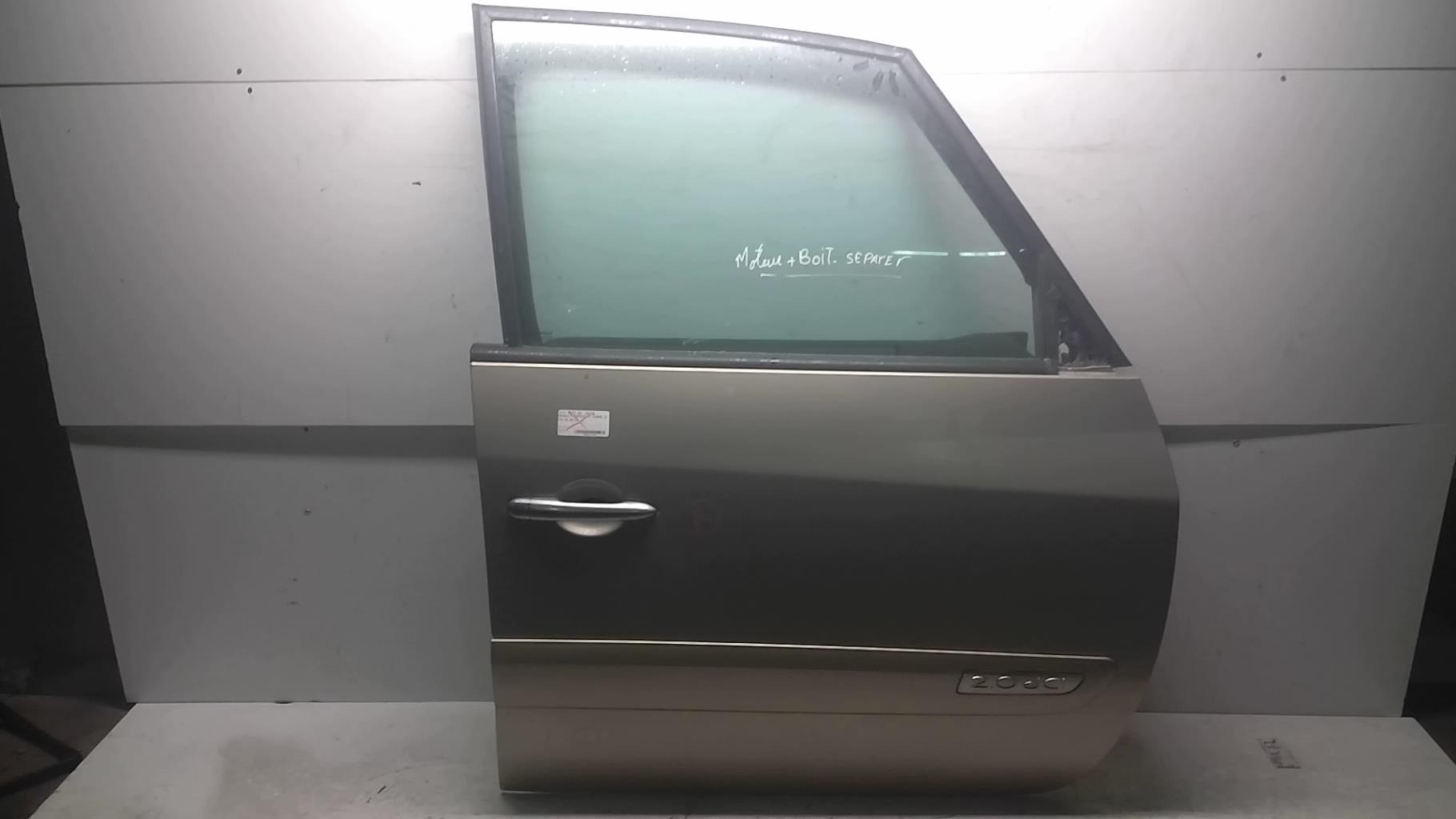 Porte avant droit