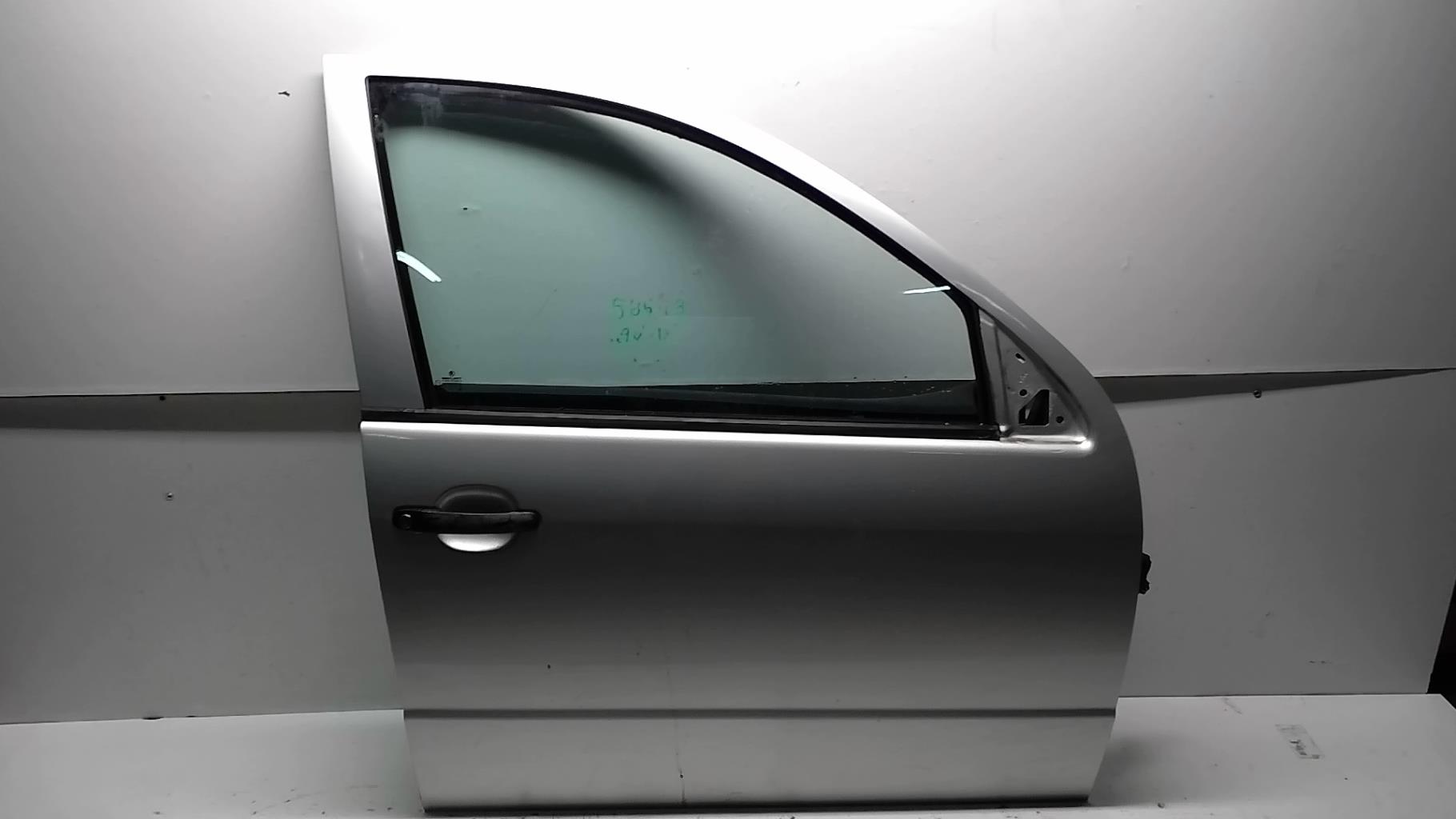 Porte avant droit