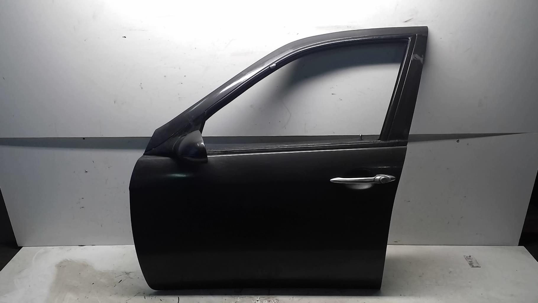 Porte avant gauche