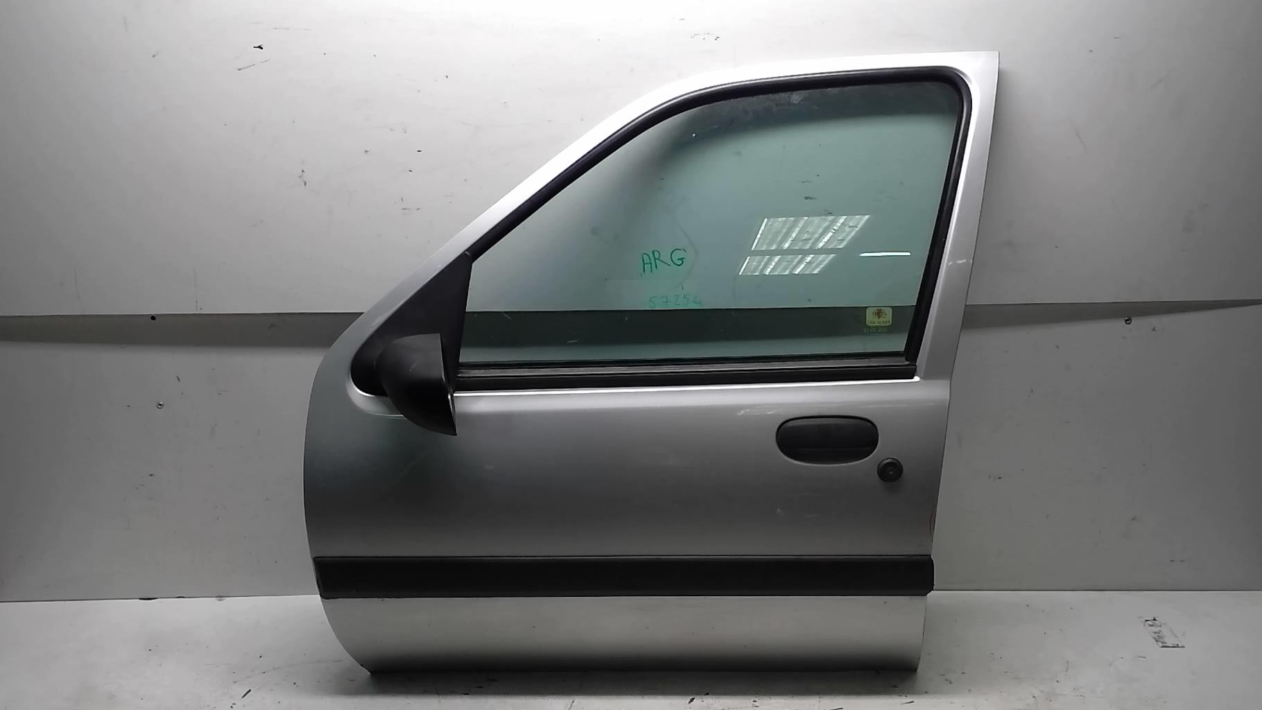 Porte avant gauche