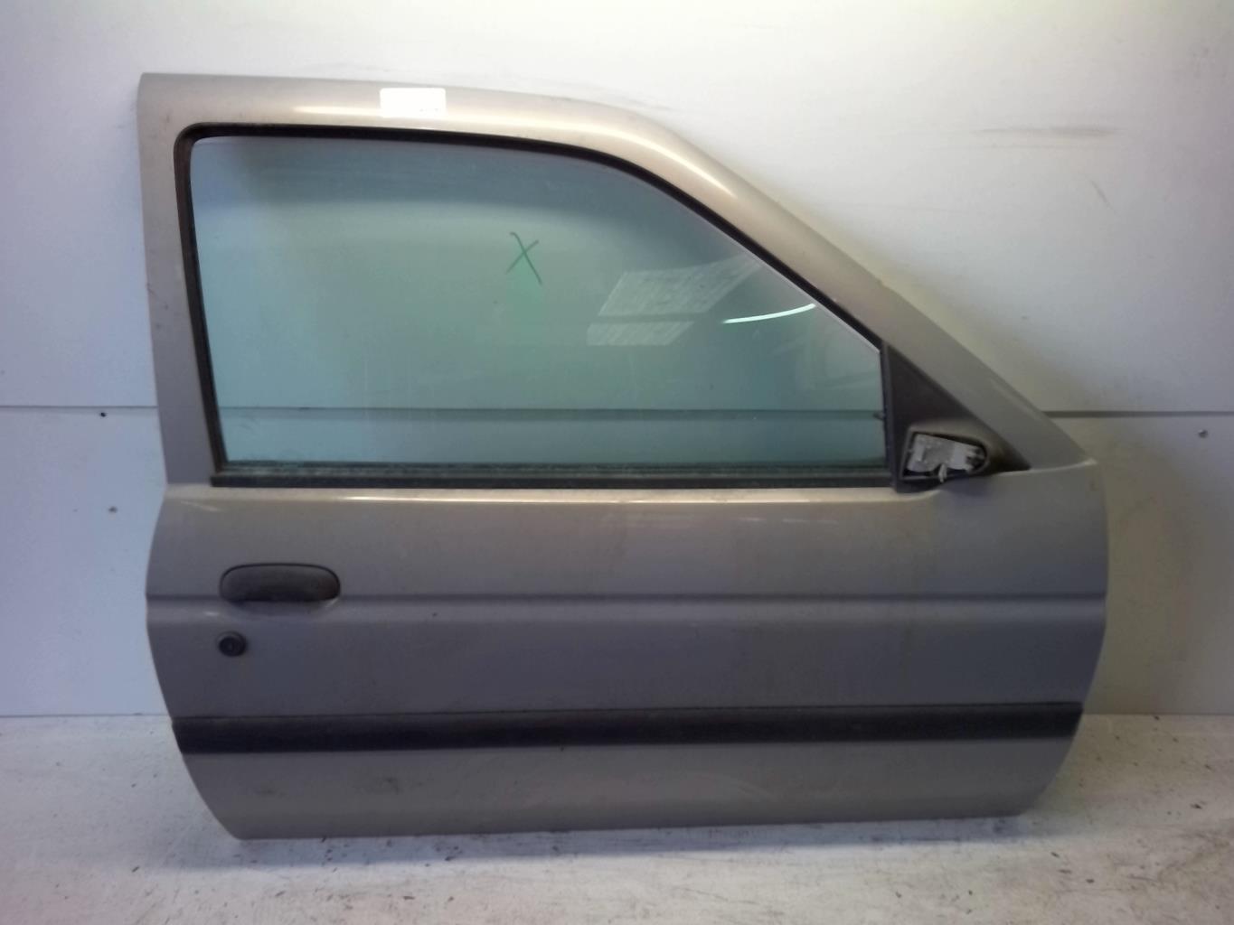 Porte avant droit