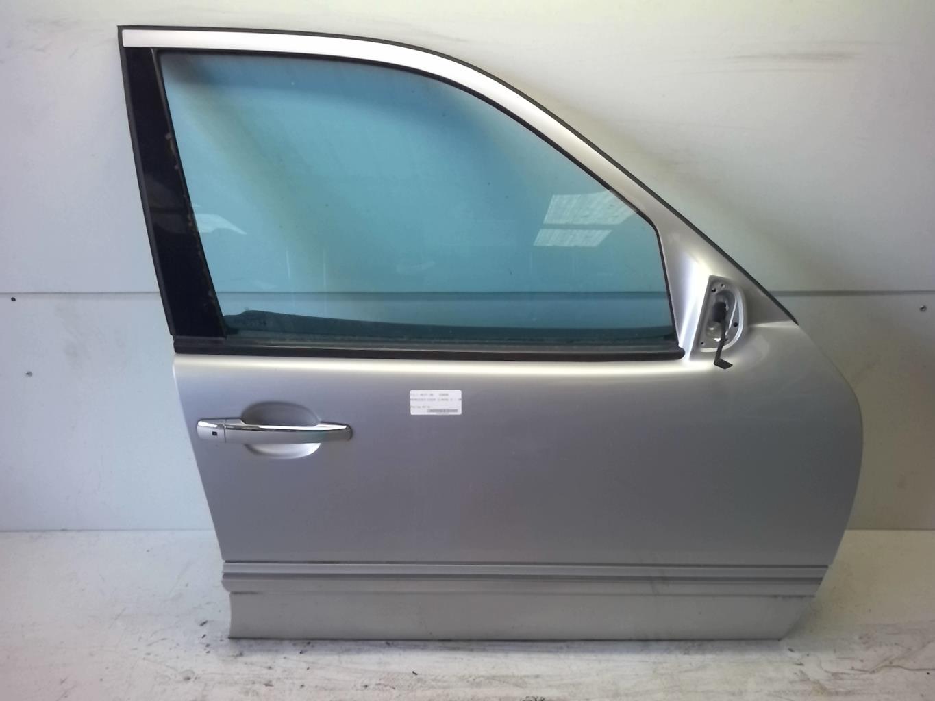 Porte avant droit