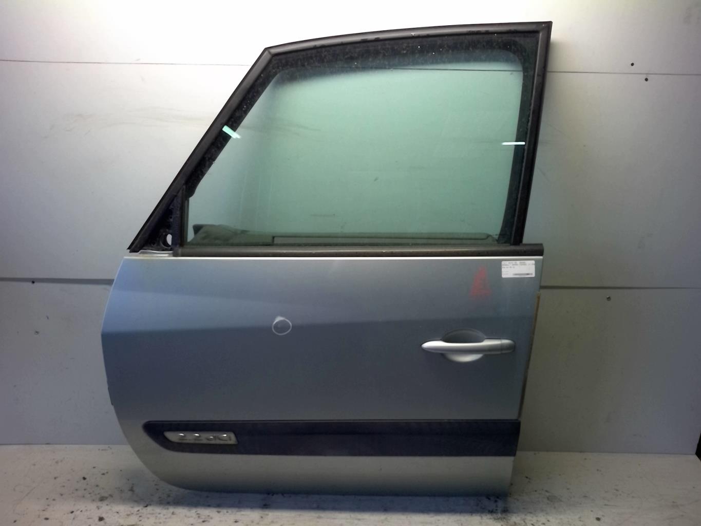 Porte avant gauche