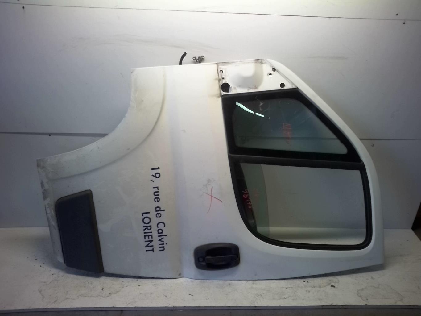 Porte avant gauche