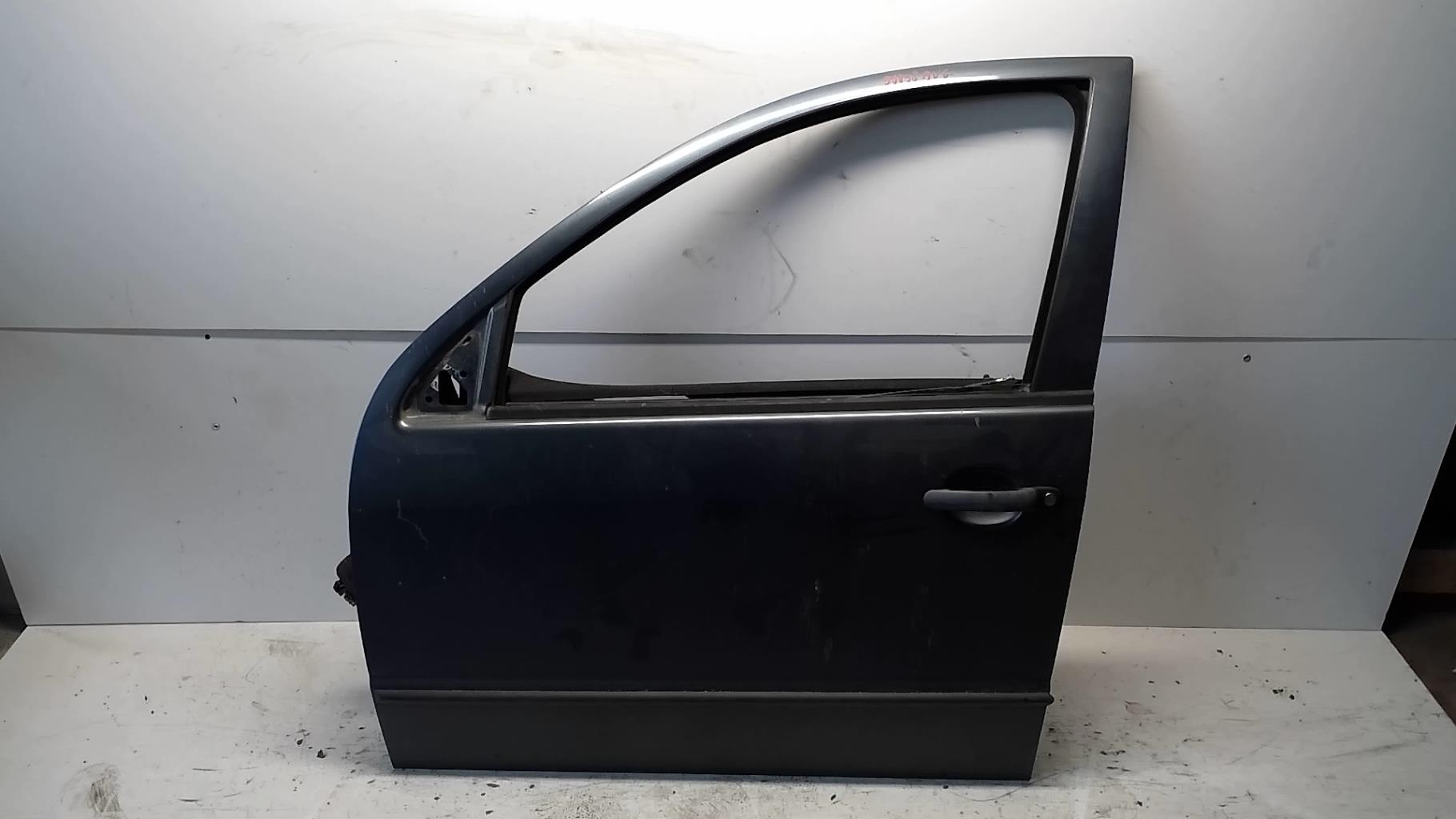 Porte avant gauche
