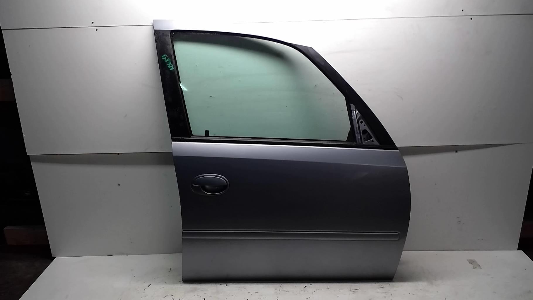 Porte avant droit
