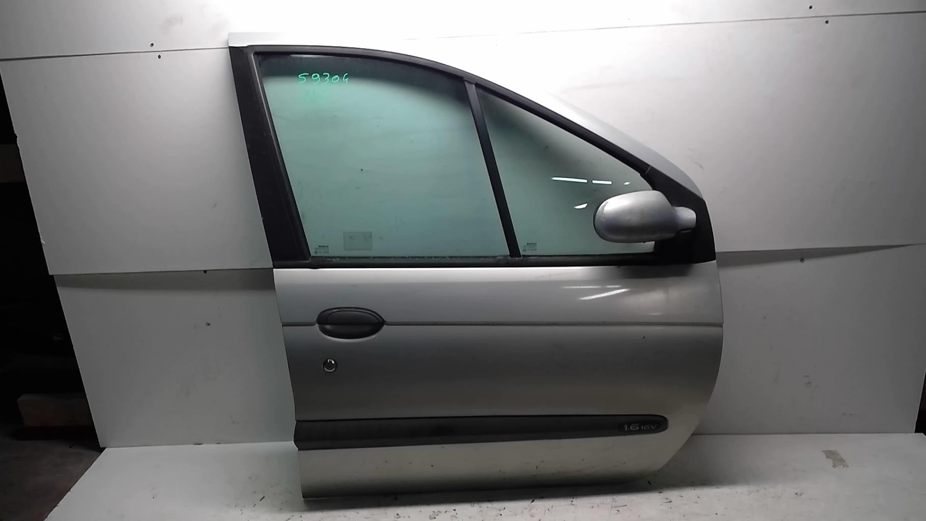 Porte avant droit