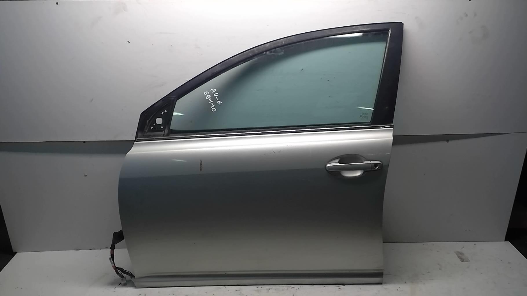 Porte avant gauche
