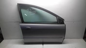 Porte avant droit