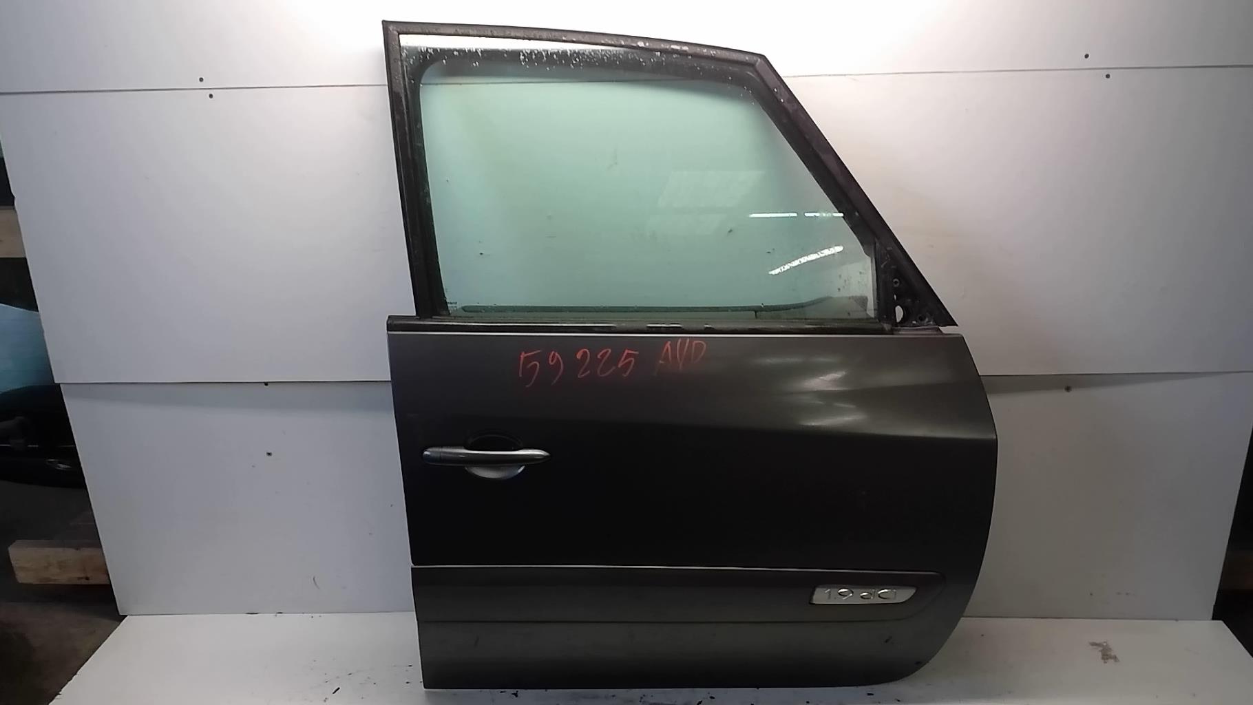 Porte avant droit