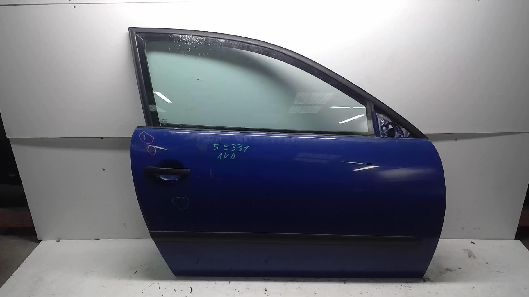 Porte avant droit