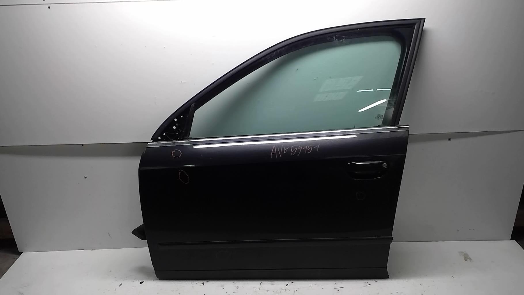 Porte avant gauche