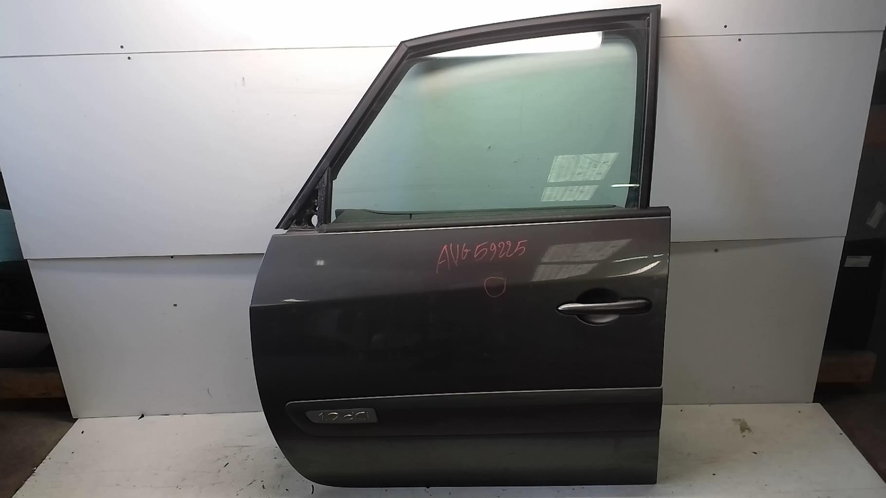 Porte avant gauche