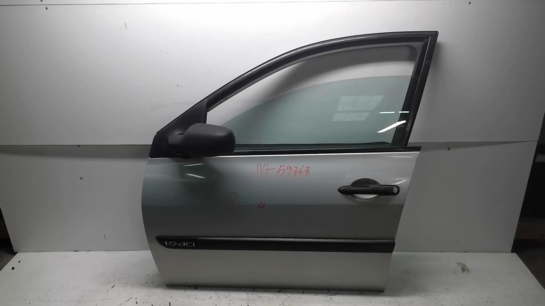 Porte avant gauche