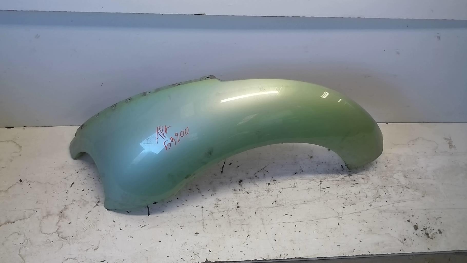 Aile avant gauche
