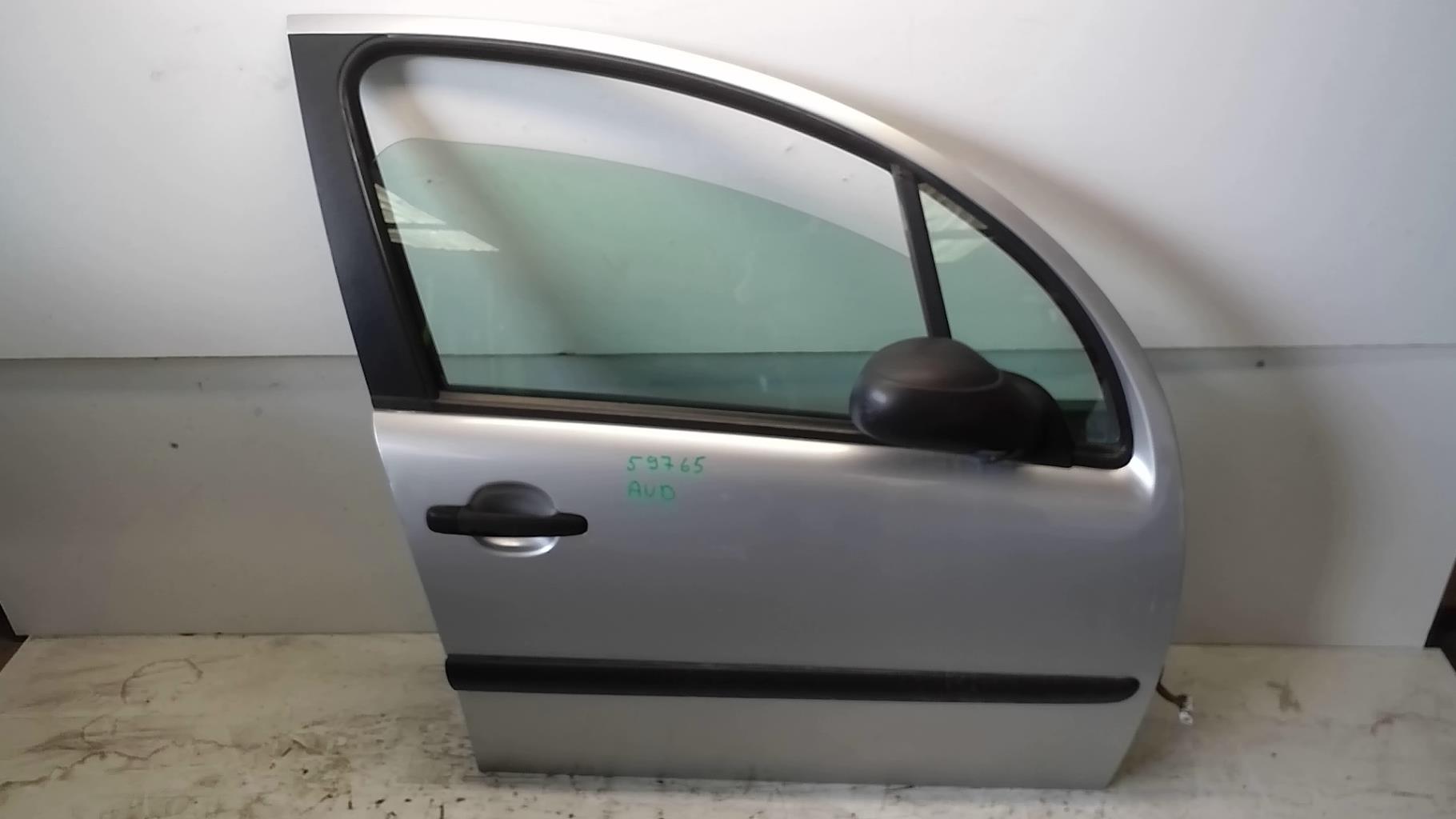 Porte avant droit