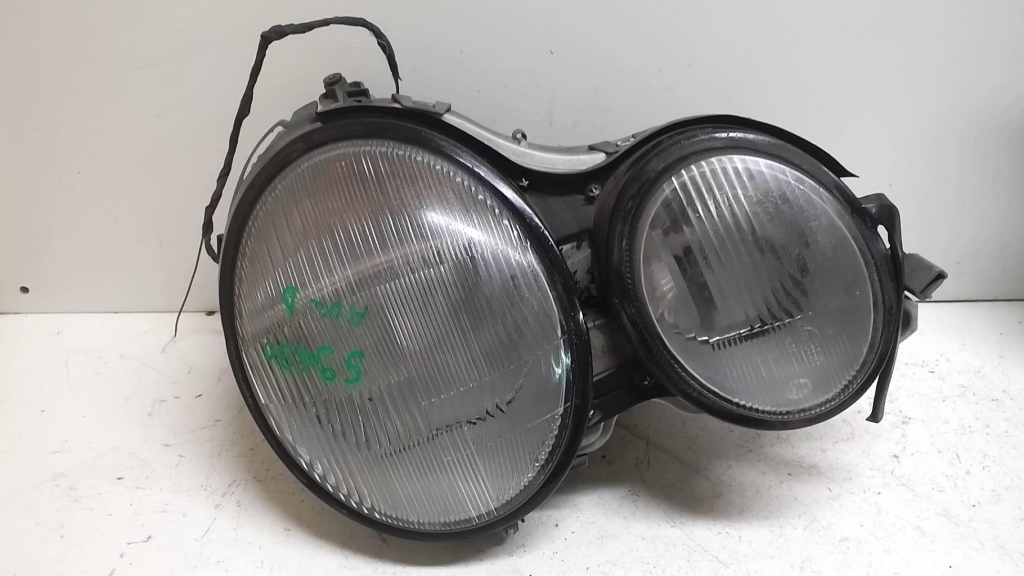 Optique avant principal droit (feux)(phare)