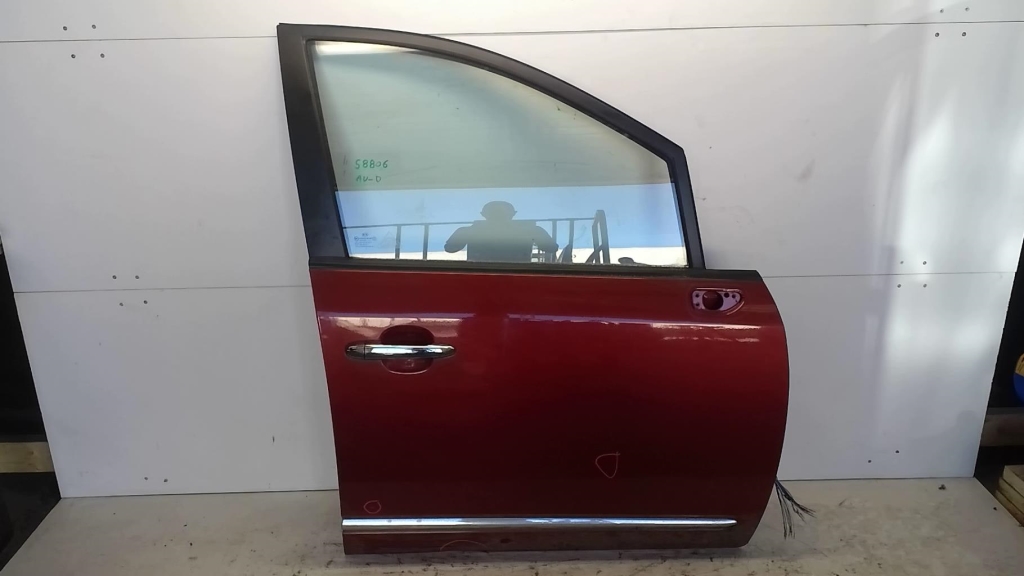 Porte avant droit