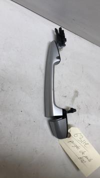 Poignee porte avant droit