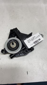 Moteur leve vitre avant droit