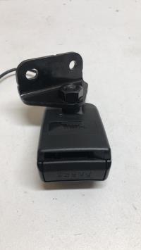 Attache ceinture arriere centrale