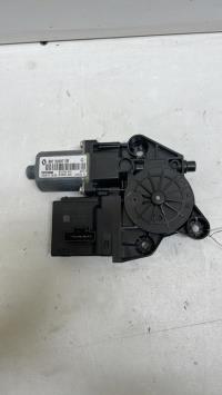 Moteur leve vitre avant droit