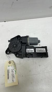 Moteur leve vitre avant gauche