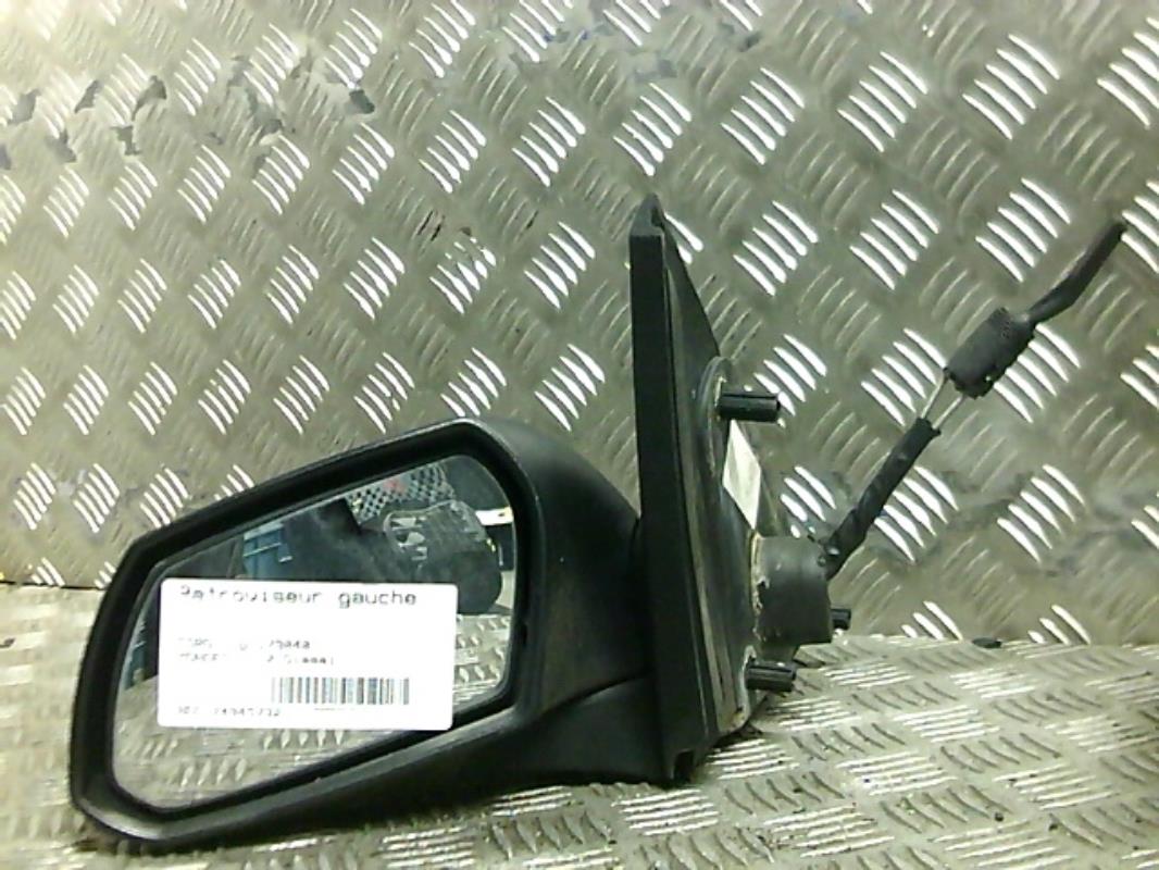 Retrovisor izquierdo