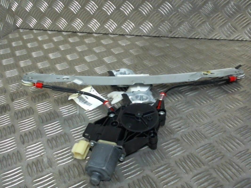 Leve vitre electrique avant droit