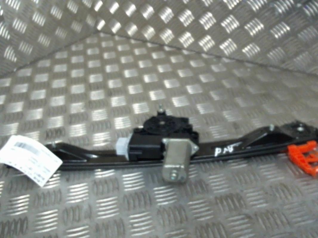 Leve vitre electrique avant droit