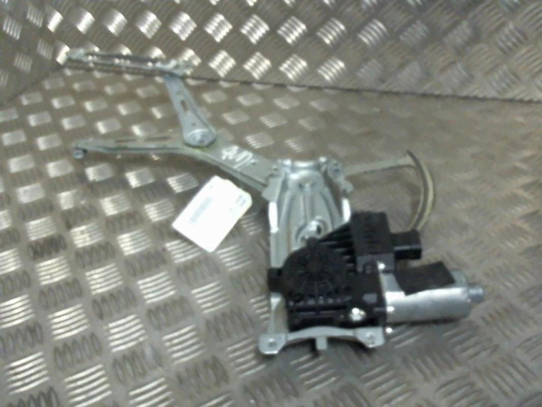Leve vitre electrique avant droit
