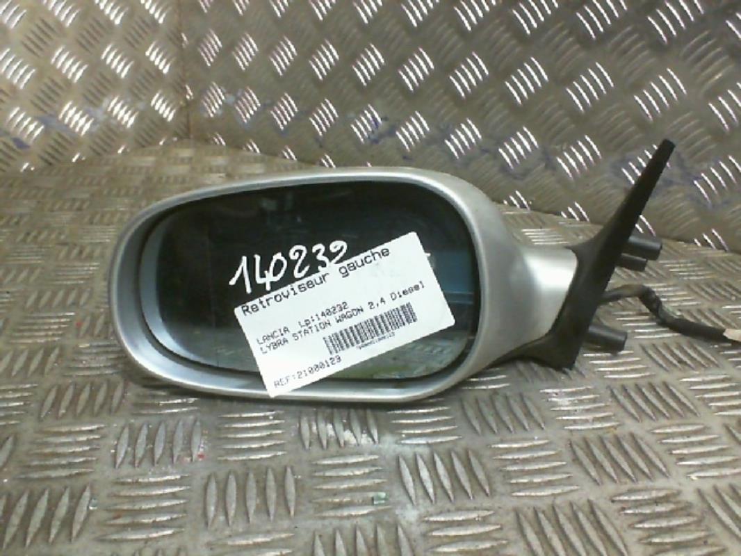 Retrovisor izquierdo