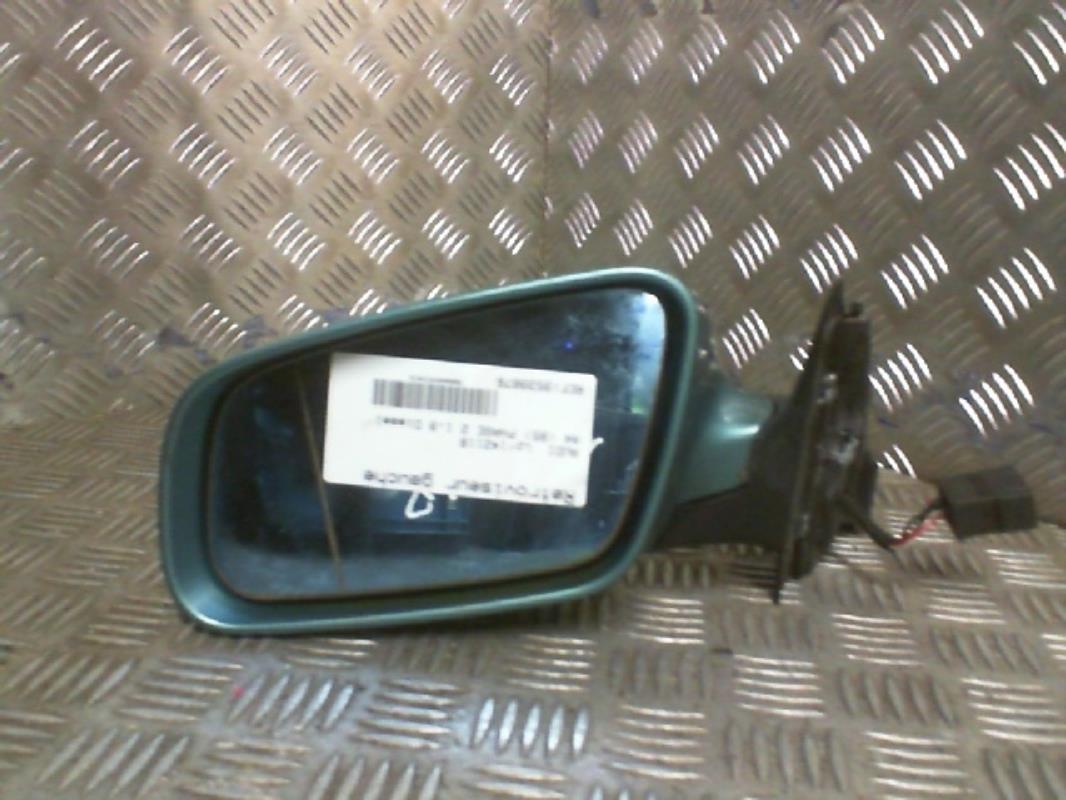 Retrovisor izquierdo