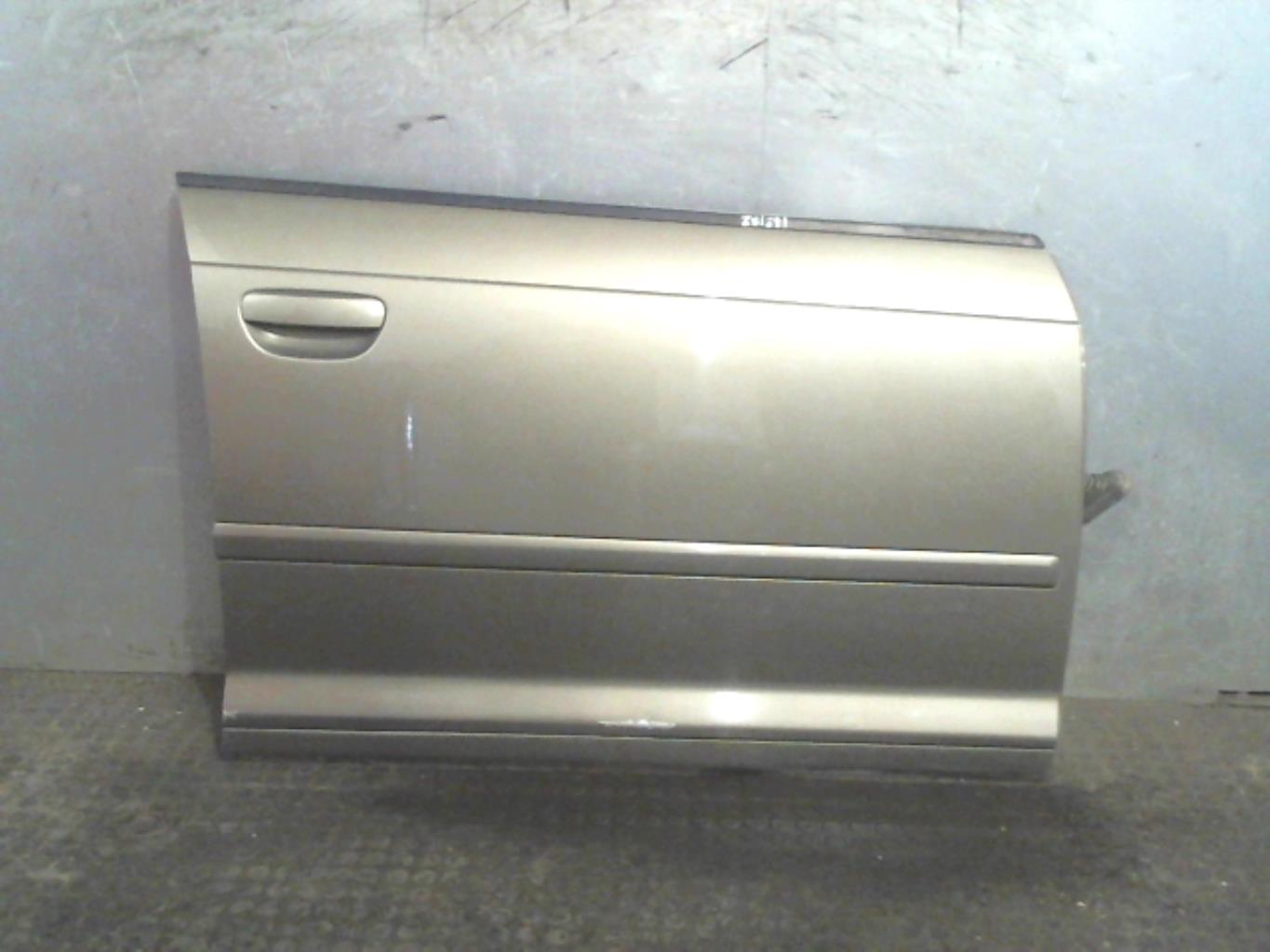 Puerta delantera derecha