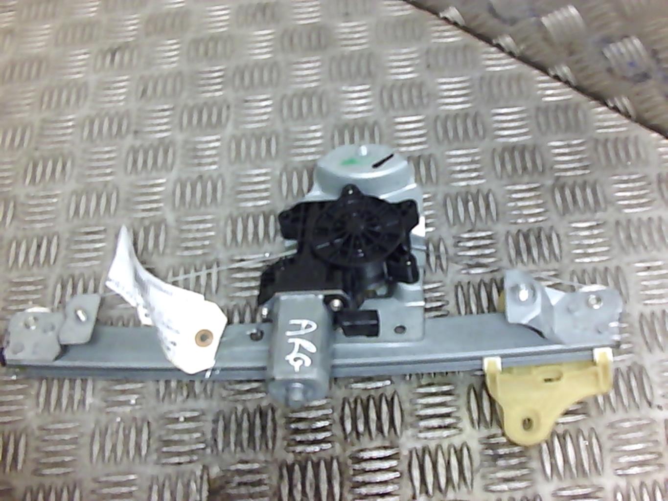 Leve vitre electrique arriere gauche
