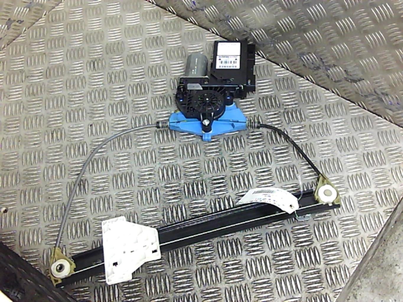 Leve vitre electrique arriere droit
