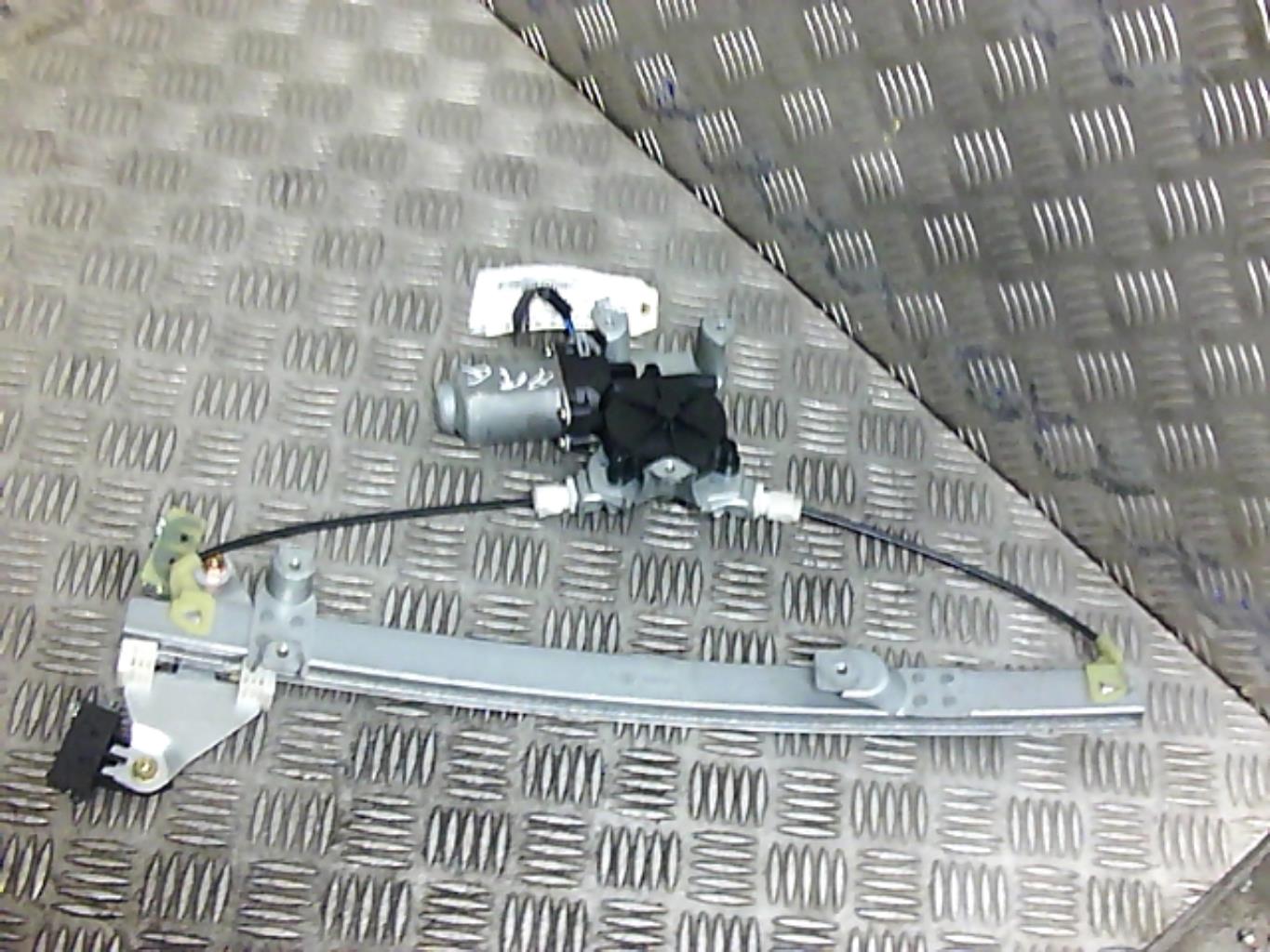 Leve vitre electrique arriere gauche
