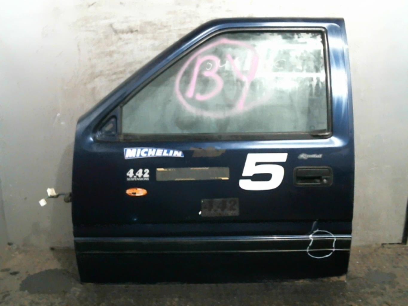 Porte avant gauche