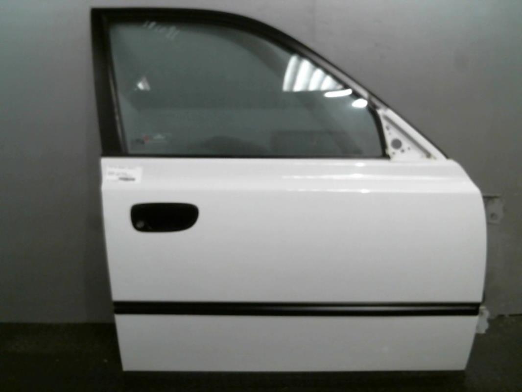 Porte avant droit