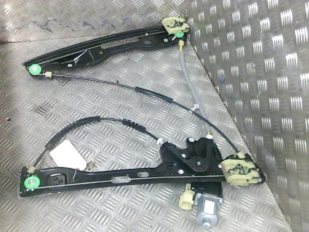 Leve vitre electrique avant droit