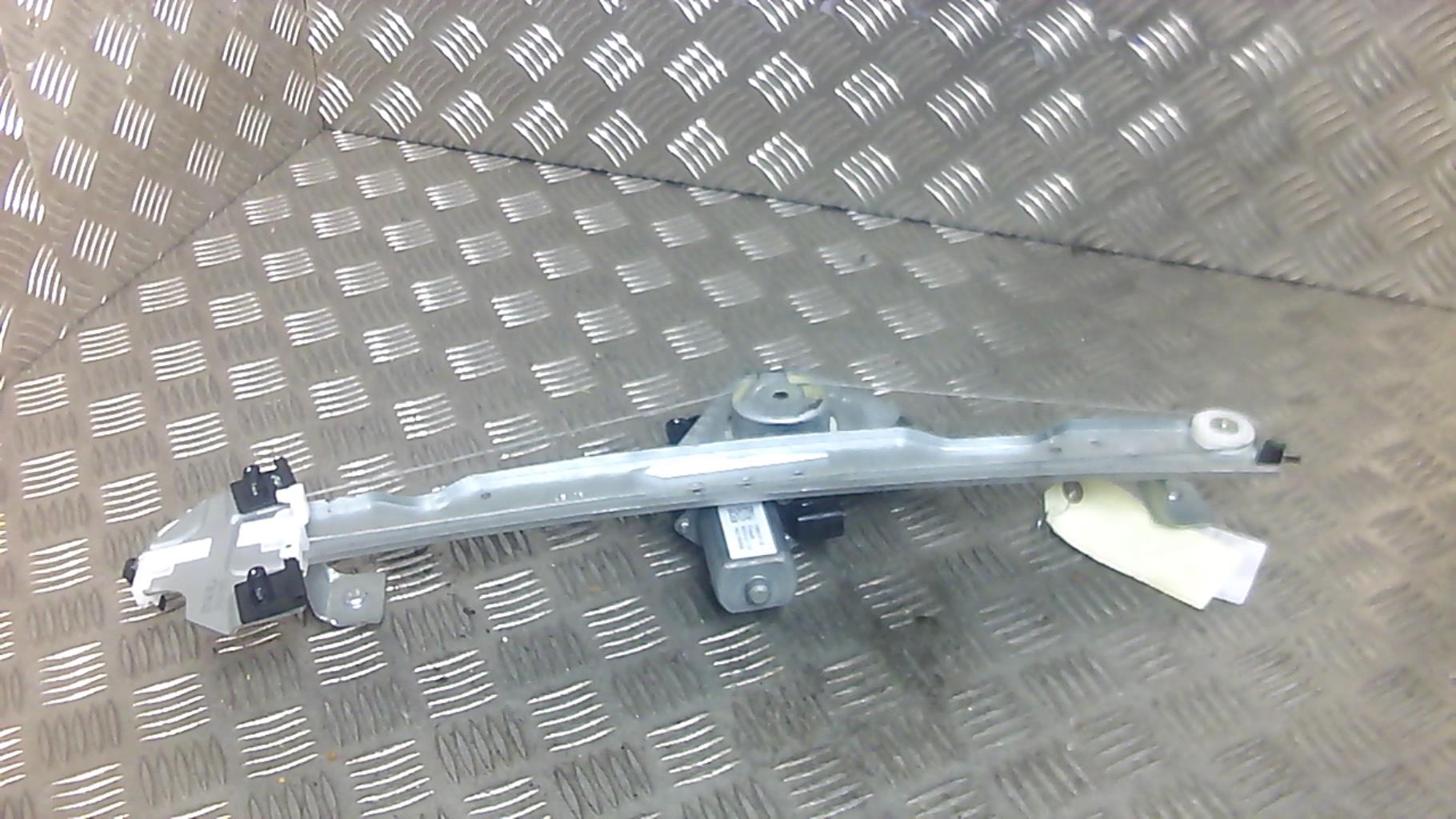 Leve vitre electrique avant droit